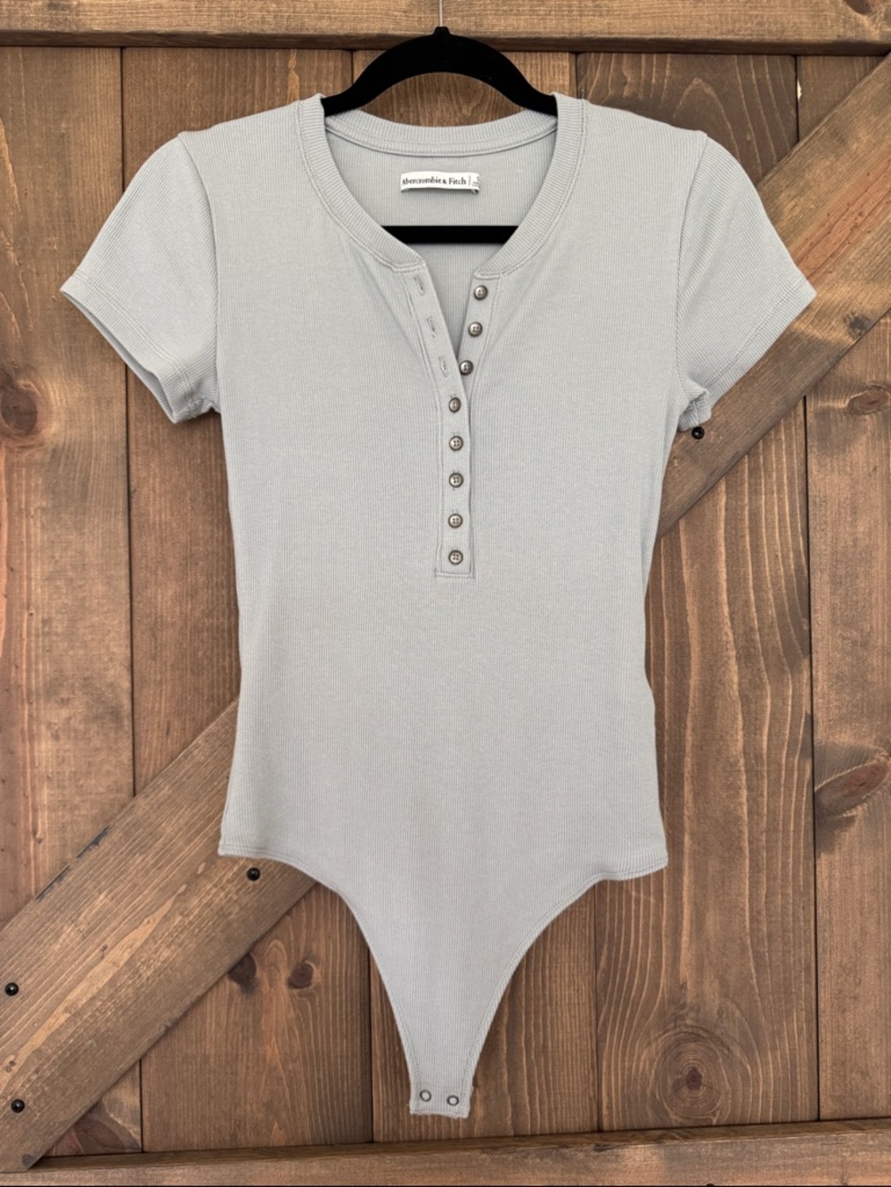 Abercrombie & Fitch Light Gray Blue Ribbed Snap-Front Bodysuit Size Small